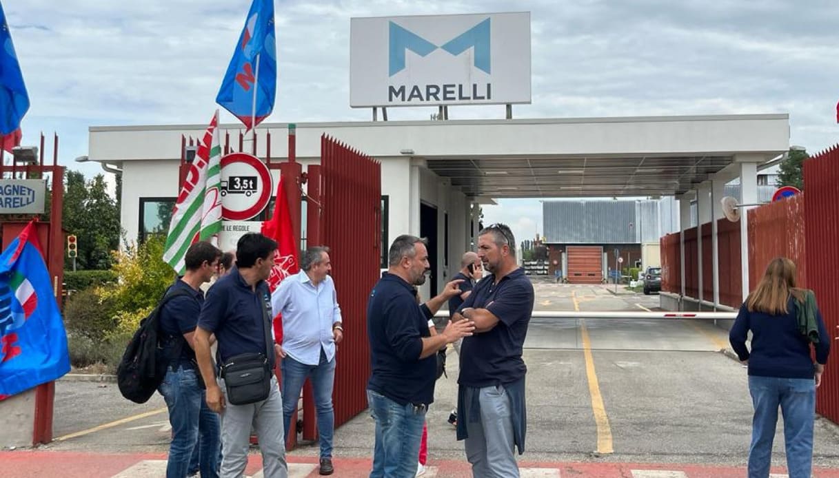 Auto, chiude storico stabilimento italiano: 300 lavoratori a casa