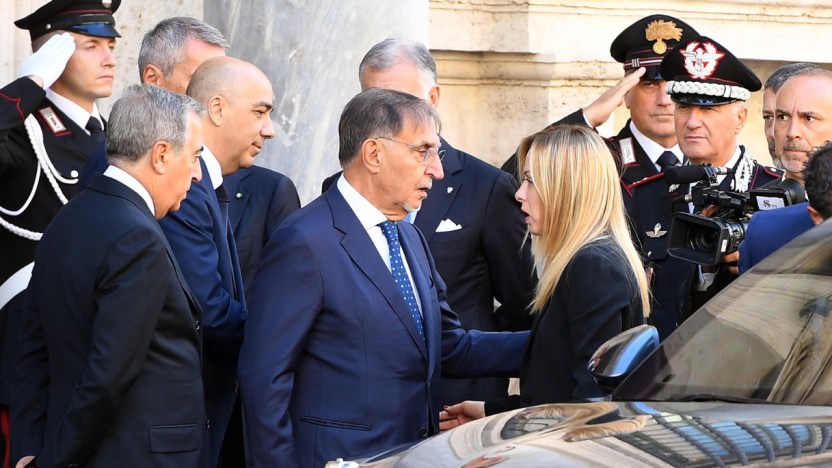 Meloni trema: il complotto del governo tecnico. Si torna al voto?