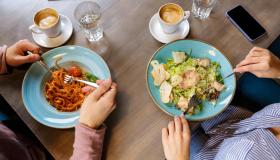 Tartassati anche in pausa pranzo: di quanto aumenta il tramezzino