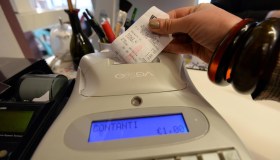 Via alla sanatoria su scontrini e fatture: come funziona