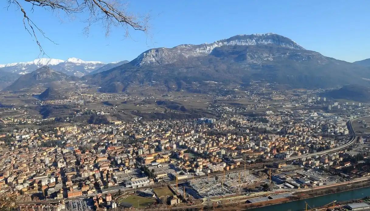 Qualità della vita, le 10 città italiane dove si vive meglio e peggio