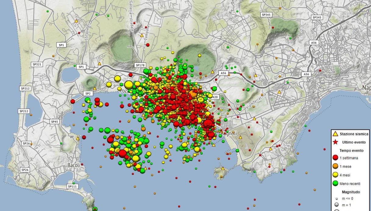 Campi Flegrei, allerta arancione possibile: risalita di magma