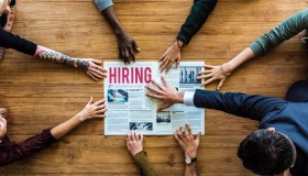 Lavoro, è record di occupati in Italia: lo scenario dell’Istat