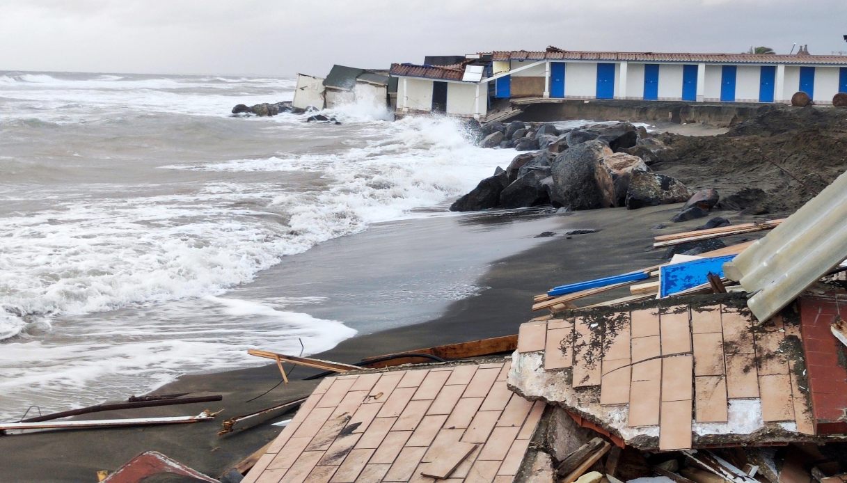 Maltempo, la nuova tempesta Domingos fa tremare l’Italia: dove colpirà