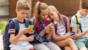 Parental control, in vigore le norme per proteggere i minori dai rischi del web