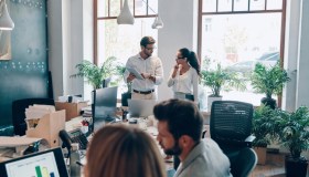 Laureati introvabili per le aziende: mancano 768mila professionisti, dagli ingegneri elettronici agli infermieri