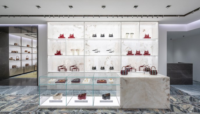 Nuovo store Gucci in via Montenapoleone 5.