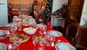 Come sopravvivere alle abbuffate di Natale: consigli utili per le vacanze