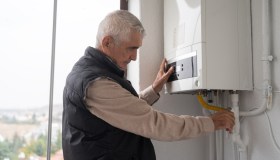 Case green, nuove regole Ue e addio alle caldaie a gas: emissioni zero entro il 2050