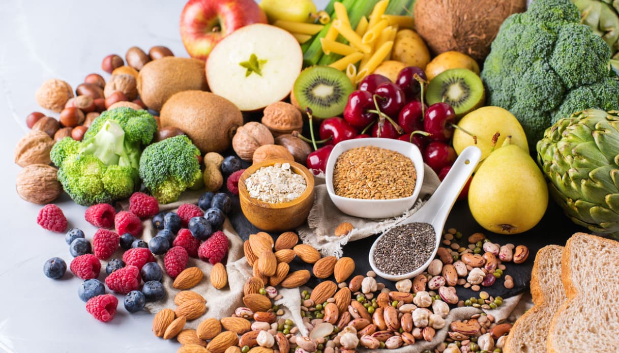 Cambiare abitudini alimentari può regalarci 10 anni di vita in più: lo studio