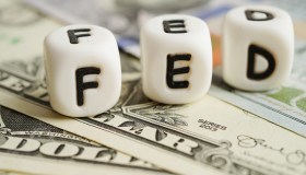 Inflazione Usa sopra le attese a gennaio: più lontano taglio della FED