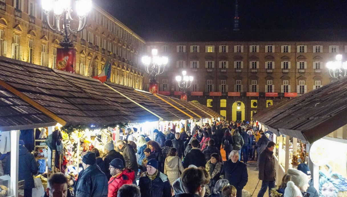 Natale, spese in crescita del 13% nonostante l’inflazione