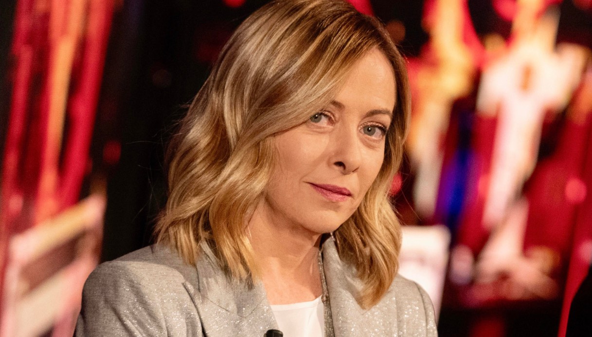 Giorgia Meloni difende le privatizzazioni, sul tavolo il dossier Ferrovie: ipotesi Europee per la premier