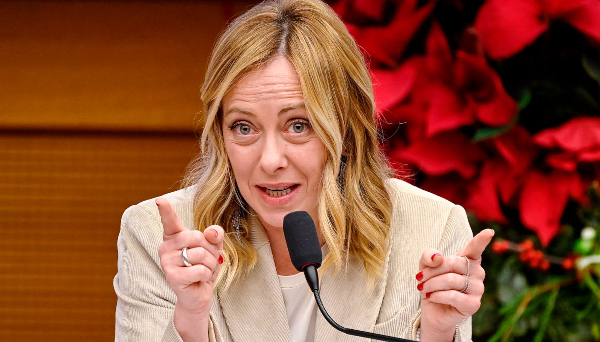 Giorgia Meloni e la privatizzazione di Poste Italiane e Ferrovie dello Stato: si stimano fino a 6,7 miliardi