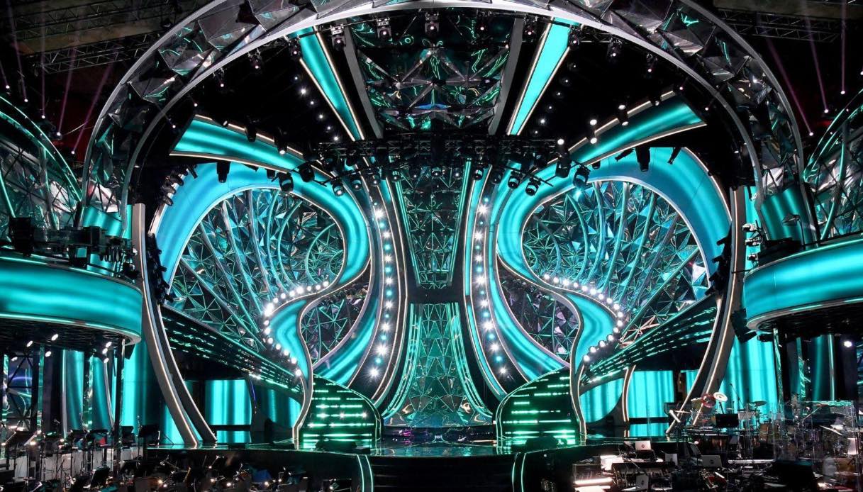 Sanremo 2024, il cachet di John Travolta e di tutti gli ospiti