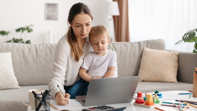 Bonus mamme lavoratrici, a gennaio salta: manca una circolare Inps