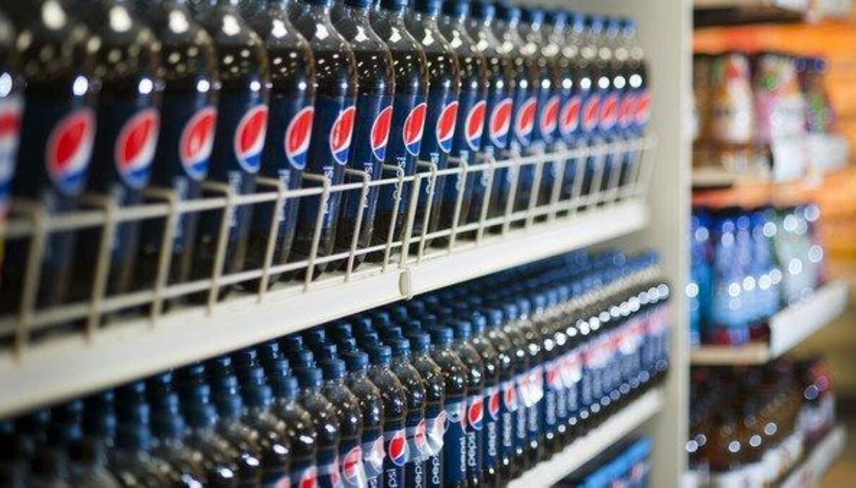 Carrefour smetterà di vendere Pepsi e 7Up nei suoi supermercati in Francia e Italia