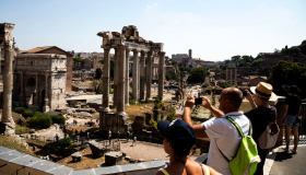 Turismo, boom di stranieri in Italia nel 2023: oltre 445 milioni di presenze