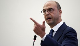 Crollo cantiere Firenze, la ditta dell’ex ministro Alfano è la stessa dell’incidente del supermercato a Genova