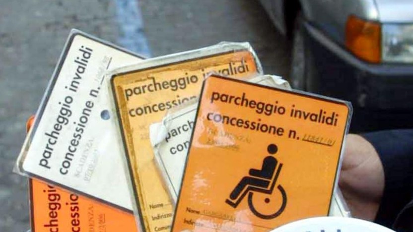 Auto disabili, con il passaggio alle elettriche si perdono le agevolazioni Iva