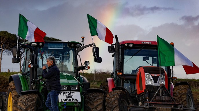Protesta trattori, Cucchi: “Vogliamo una vera sovranità alimentare. Non smetteremo finché Meloni non verrà qui”