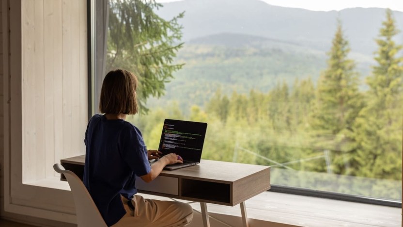 Impatriati in smart working, le agevolazioni si applicano anche senza cambiare azienda