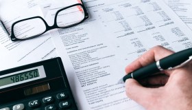 Le partite Iva potranno pagare le tasse una volta al mese: addio acconto a novembre