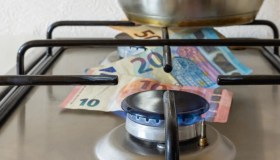 Bollette gas, rinnovi contrattuali alle stelle per Enel: l’azienda si dice disposta a rateizzare