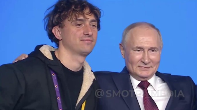 Jorit e Putin, chi è lo street artist italiano e quanto costa un suo murale