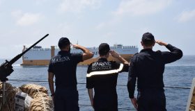 Primo attacco Houthi all’Italia, che abbatte un drone. Il Capitano: “È autodifesa”