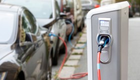 Bonus colonnine elettriche 2024, via alle domande per imprese e professionisti: i requisiti