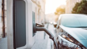 Bonus colonnine elettriche, riaperto lo sportello per le auto green: domande fino al 20 giugno