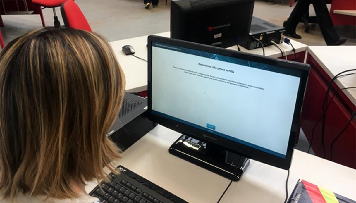 Concorso docenti 2024, via alle prove per 370mila candidati: come funziona