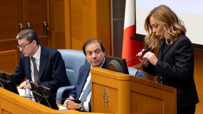 Irpef, Meloni vuole tagliare le tasse a chi guadagna più di 50mila euro