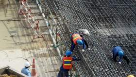 Decreto flussi 2024, terzo e ultimo click day il 25 marzo: come assumere lavoratori stranieri