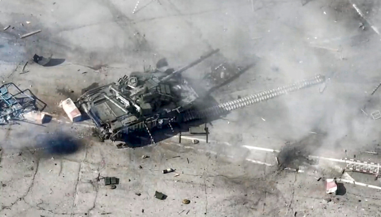 L’Ucraina attacca la Russia a pochi giorni dalle elezioni: cosa succede