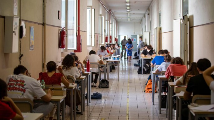 Prove Invalsi 2024 al via per 529mila studenti in vista della maturità: date e materie, cosa sapere