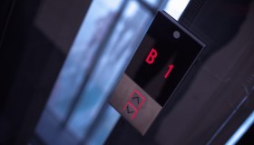 La casa del futuro avrà anche ascensori intelligenti: il mercato degli smart elevator supererà i 43 mld entro il 2030