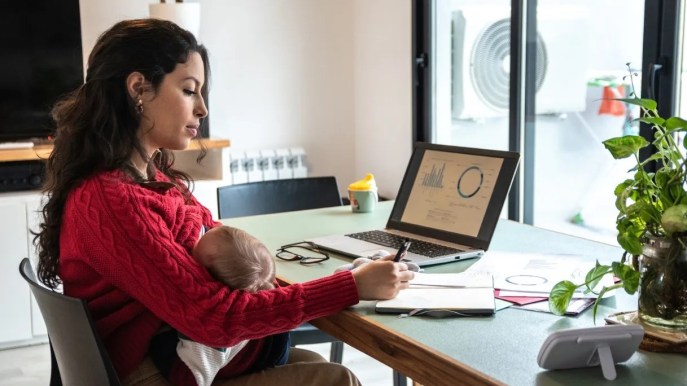 Bonus mamme, da maggio sarà disponibile anche a chi lavora nella Pa: oltre 700 euro di stipendio extra