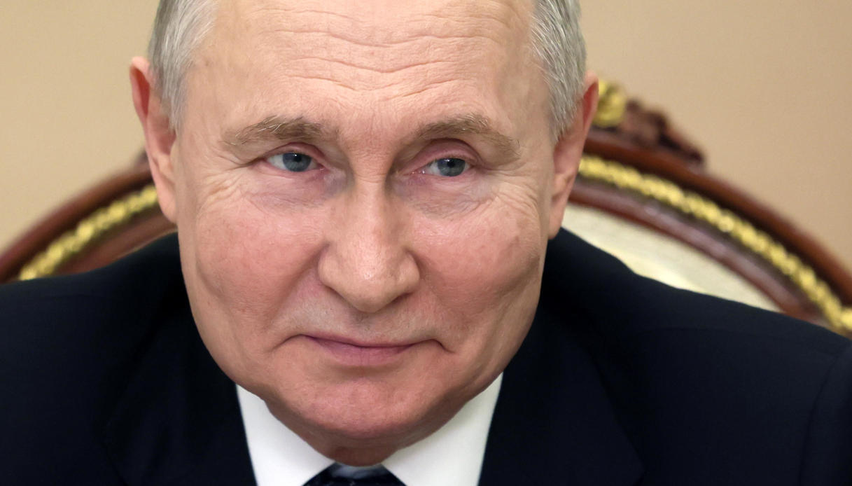 Banche occidentali in Russia, versati 800 milioni al Cremlino: 4 volte i livelli pre-guerra