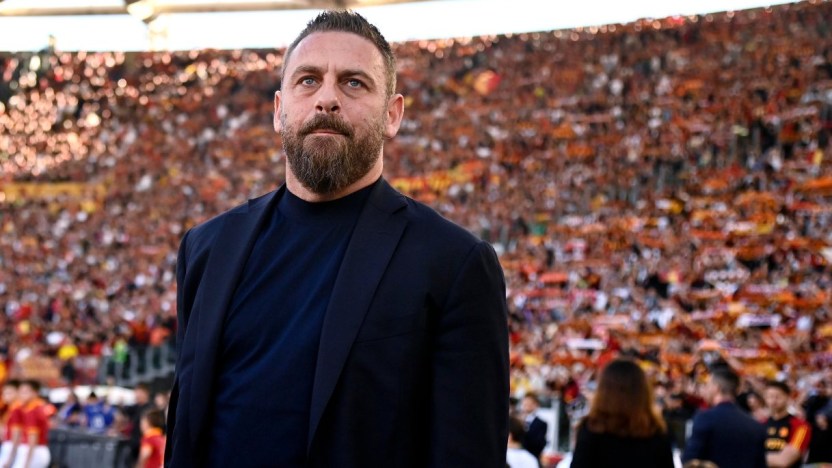 La Roma conferma De Rossi in panchina, quanto guadagna il tecnico giallorosso