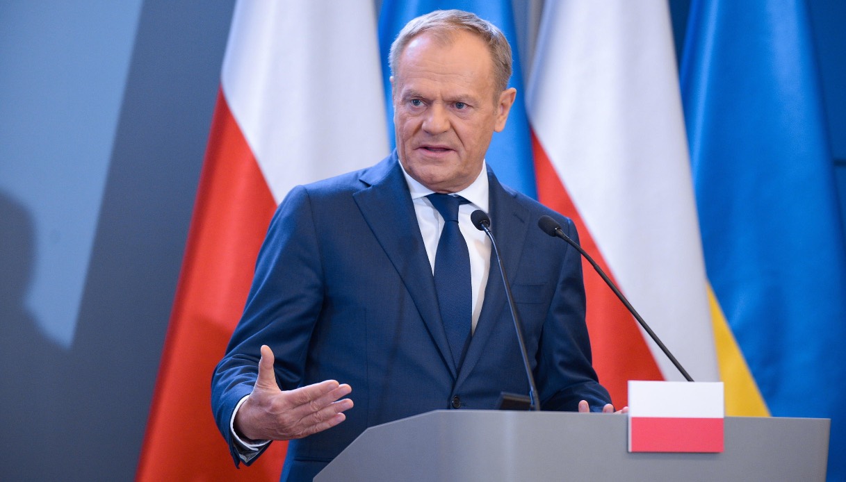 Polonia sospende il Trattato sulle forze armate in Europa: si prepara alla guerra?