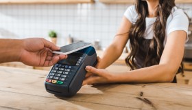 L’Italia anche nel 2024 preferisce pagare in contanti: la ricerca