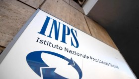 Pagamenti Inps di aprile, dalle pensioni all’assegno unico: le date da ricordare