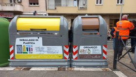 Raccolta differenziata 25 aprile non si ferma, le regole nei diversi Comuni