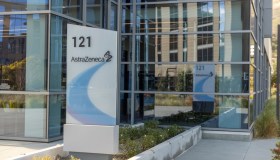 AstraZeneca, ricavi raddoppiati: dal ritiro del vaccino a 80 miliardi di dollari