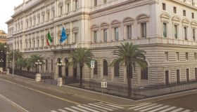 Debito pubblico a 2.894,7 miliardi: 49mila euro a italiano e 109mila a famiglia