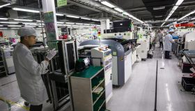 Industria italiana sempre più giù, ma è boom nella produzione di farmaci