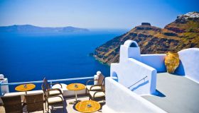 Quanto costa soggiornare nel Resort in Cina che è la copia esatta di Santorini