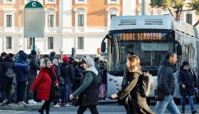 Sciopero 6 maggio 2024, trasporto pubblico locale fra stop e disagi: orari e modalità